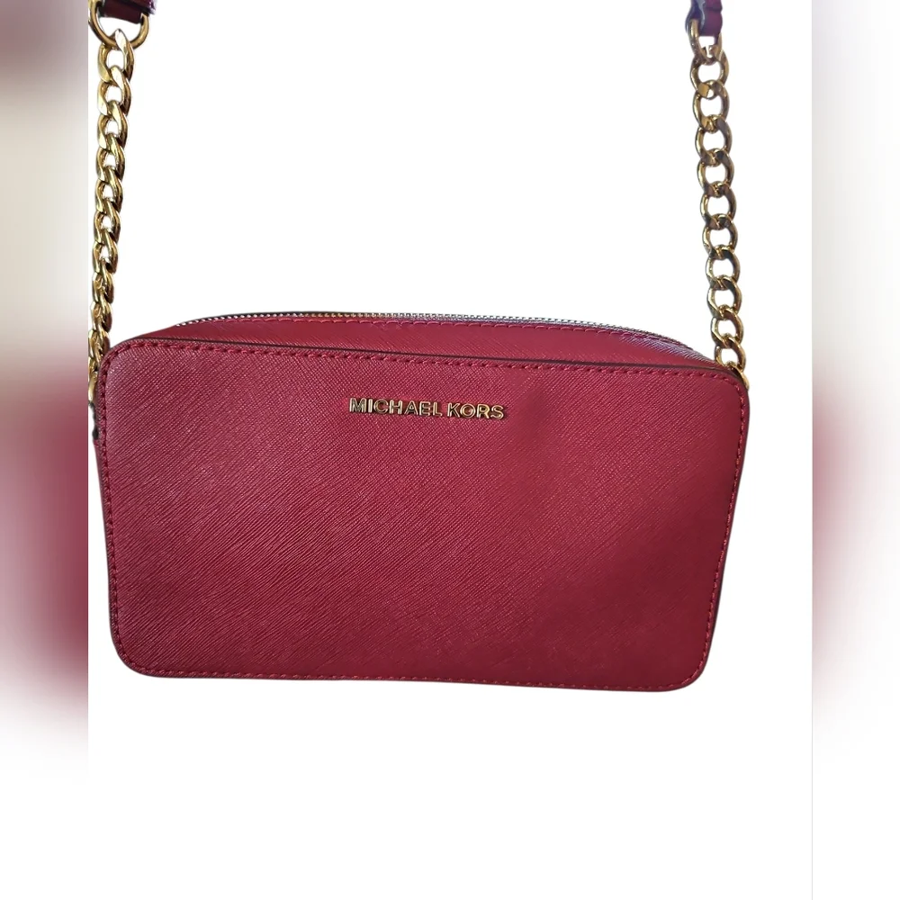 Michael Kors Jet Set Travel Crossbody Red Saffiano Leather Gold Chain MK Logo - Picture 2 of 9
